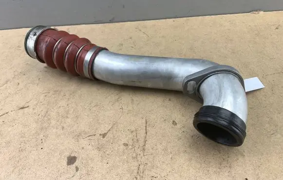 BMW 3 E90 E91 Intercooler hose/pipe 7796303 11617796303