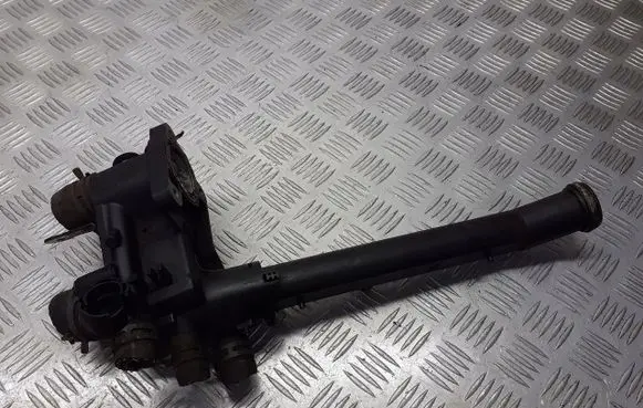 Volkswagen Golf IV Thermostat/thermostat housing 032121111