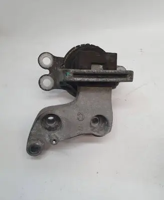 Nissan X-Trail T32 Engine mount bracket 112114BA0A