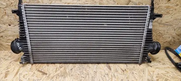 Opel Insignia A Intercooler radiator 13241751