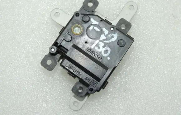 Toyota Avensis T270 Air flap motor/actuator 0638002160 8710602280