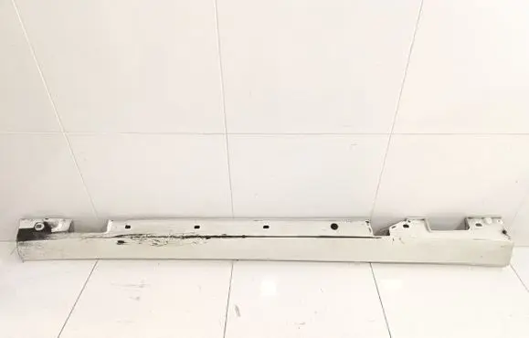 Mercedes-Benz E W212 Sill A2126900840
