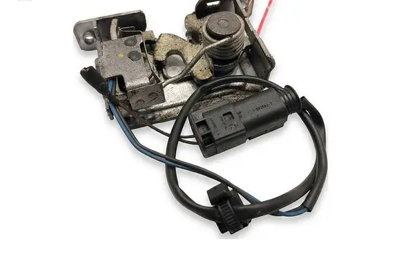 BMW X5 F15 Engine bonnet/hood lock/catch