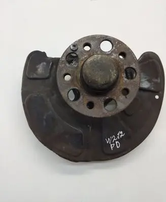 Mercedes-Benz E W212 Front wheel hub A2124201244