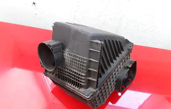 Renault Laguna II Air filter box 8200098984B 8200241139C 8200022518