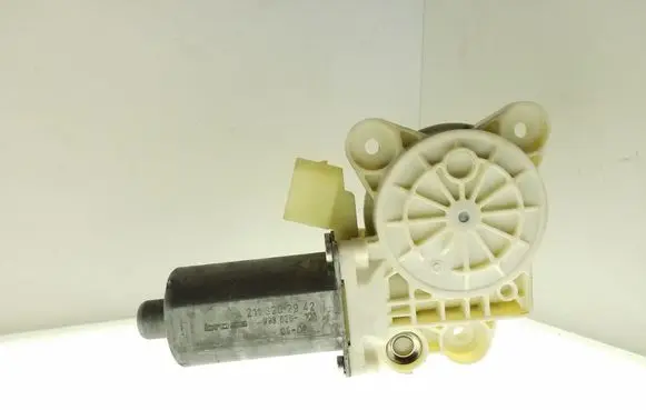 Mercedes-Benz E W211 Front door window regulator motor 2118202942