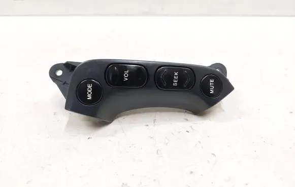 Hyundai Santa Fe Steering wheel buttons/switches 