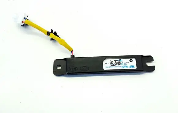 Hyundai Santa Fe Keyless system antenna 95460S1500