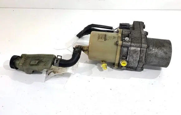Mazda 5 Power steering pump