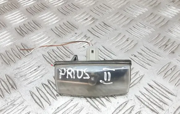 Toyota Prius (XW20) Number plate light