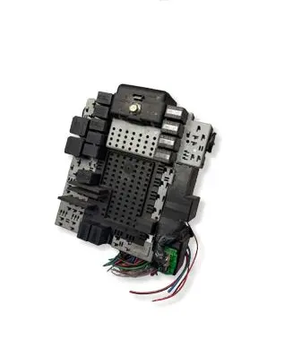 Volvo XC90 Fuse module 30657428