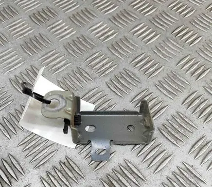 Polestar 2 Fender mounting bracket 31688733