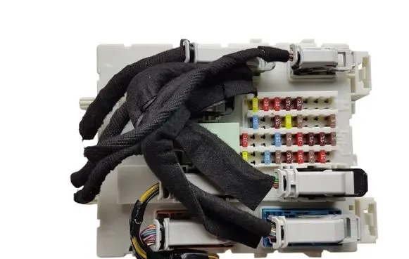 Volvo V40 Fuse module 31394963 8624169256