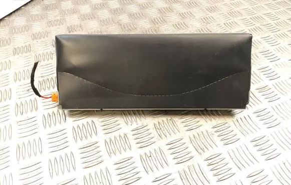 Knee airbag