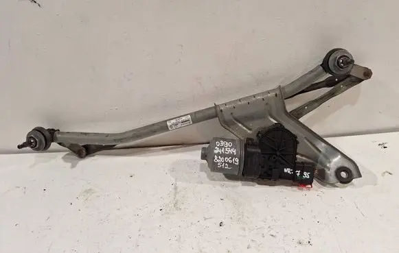 Dacia Sandero Front wiper linkage and motor 8200619512