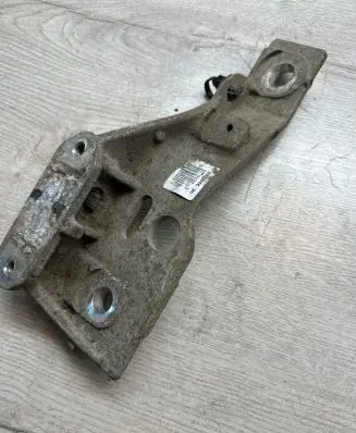 Peugeot 3008 I Sway bar bush bracket, rear 9670246080