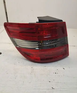 Mercedes-Benz B W245 Rear/tail lights A1698202564 1698202564