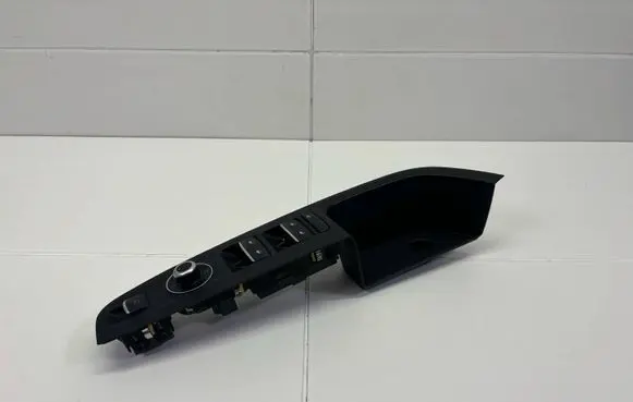 Alfa Romeo Stelvio Electric window control switch