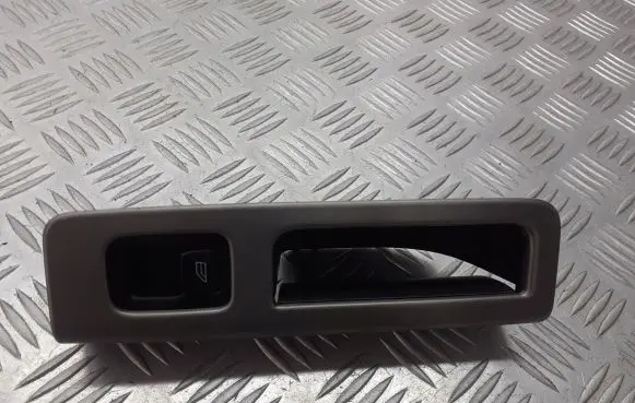 Volvo S40 Electric window control switch 867968