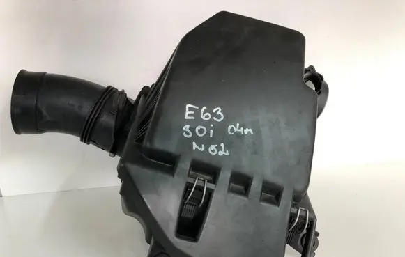 BMW 6 E63 E64 Air filter box 7521031