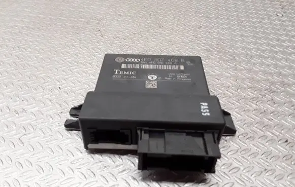Audi A6 S6 C6 4F Gateway control module 4F0907468B