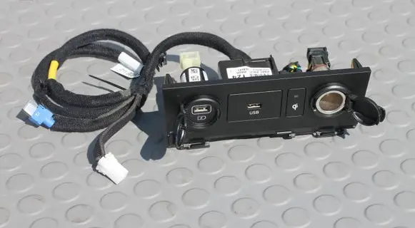 Hyundai Kona I USB socket connector HYUNDAI96120J9600 96120J9600 83675J9AD0