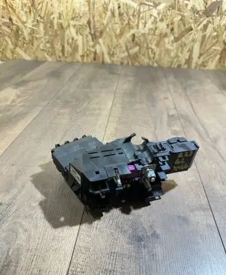 Mercedes-Benz GL X166 Fuse module A1665402450 YAP3240211 4626250