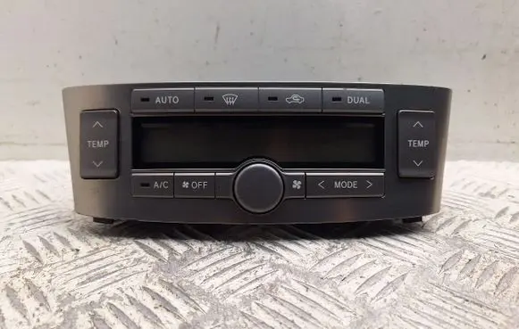 Toyota Avensis T250 Climate control unit 5590005270 MB1465704433