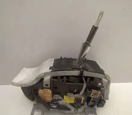 Audi A8 S8 D2 4D Gear shifter/selector 4D0713041
