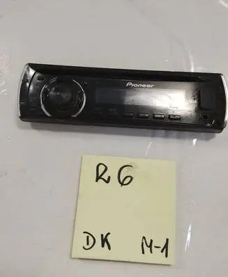 Volkswagen Golf IV Radio/GPS head unit trim 2355151551