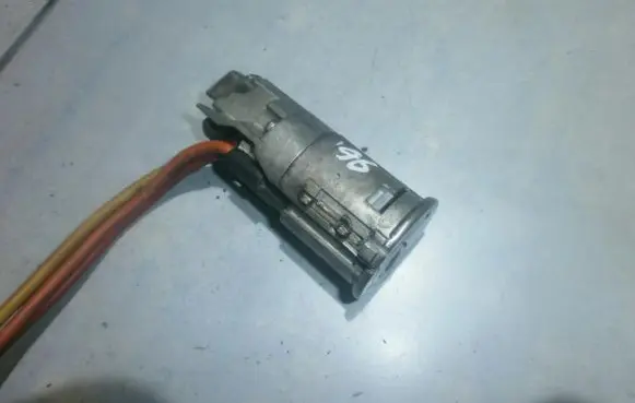 Renault Scenic I Ignition lock contact 