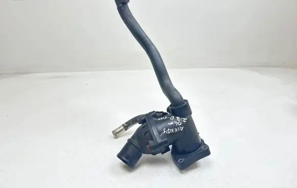 Toyota Avensis T250 Engine coolant pipe/hose 163230R011A 12345678