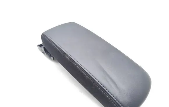 Peugeot 2008 II Armrest 