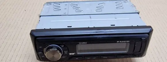 Dacia Duster Radio/GPS head unit trim RUDAB1805