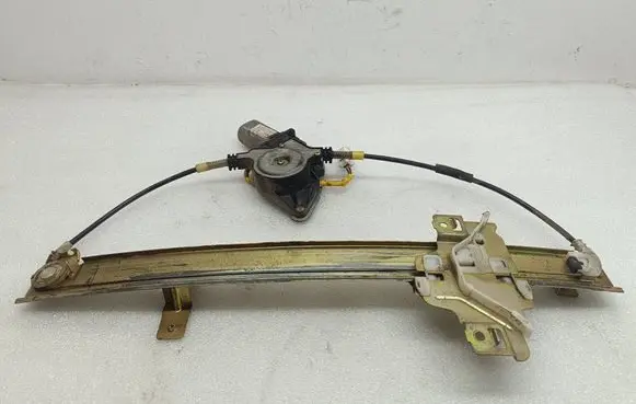 Opel Frontera B Front door window regulator with motor