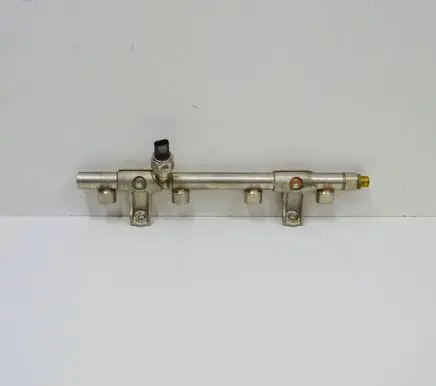 Audi A4 S4 B9 8W Fuel main line pipe 06L133317N