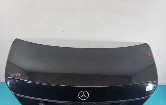 Tailgate/trunk/boot lid