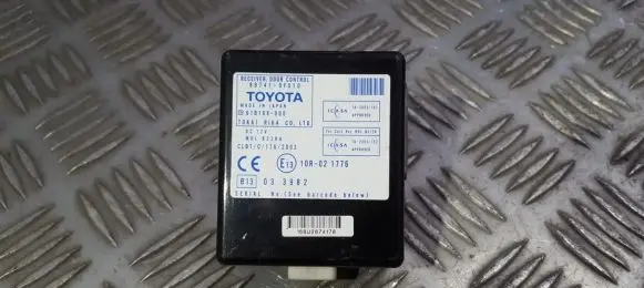 Toyota Corolla Verso AR10 Door control unit/module 897410f010 89741-0f010