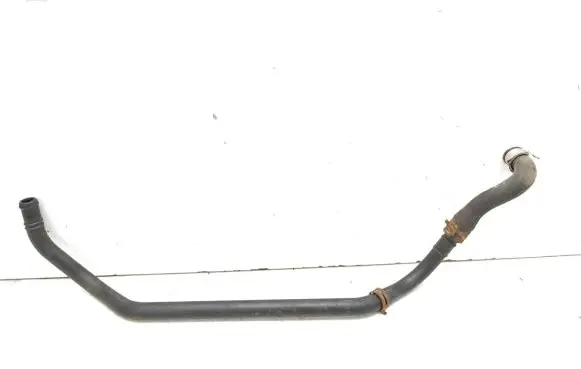 Mercedes-Benz CLS C219 Engine coolant pipe/hose