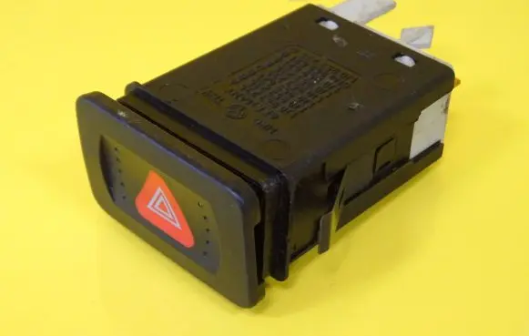 Volkswagen Golf IV Hazard light switch 1J0953235A 1J0953235B 1J0959621B