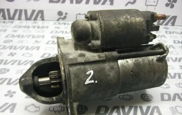 Opel Astra J Starter motor 55556092