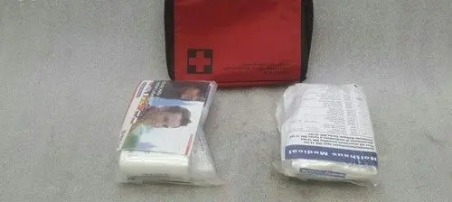 Audi A3 S3 8V First aid kit 8P0860282G