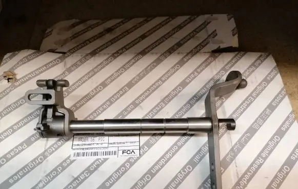 Fiat 500X Gear selector/shifter in gearbox 55269240 68325780AA