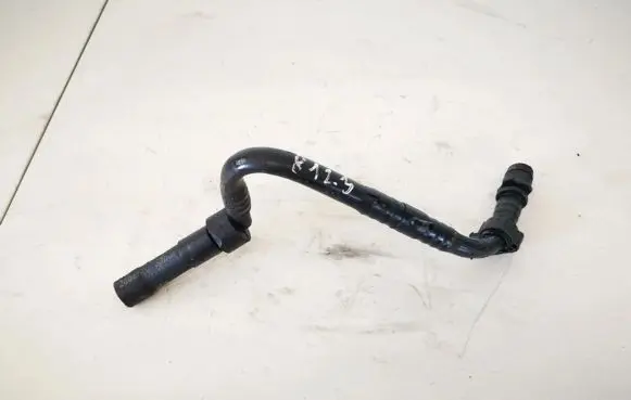 Volkswagen Touareg I Engine coolant pipe/hose