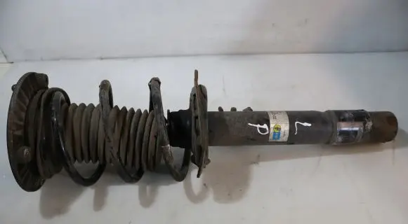 Front shock absorber with coil spring
