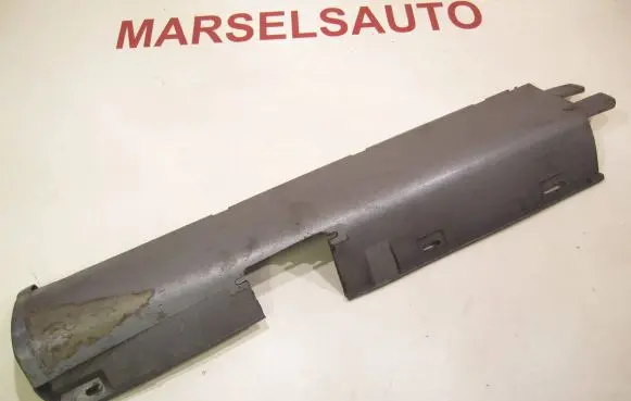 Audi Coupe Side skirt rear trim 813853642