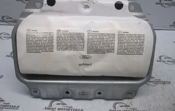 Passenger airbag