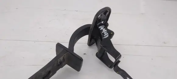 Volvo XC70 Tailgate/trunk/boot hinge 31298103 31298998