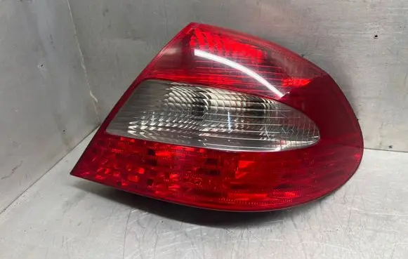Mercedes-Benz CLK A209 C209 Tail light bulb cover holder A2098200877 161586