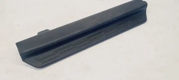 Front sill trim cover